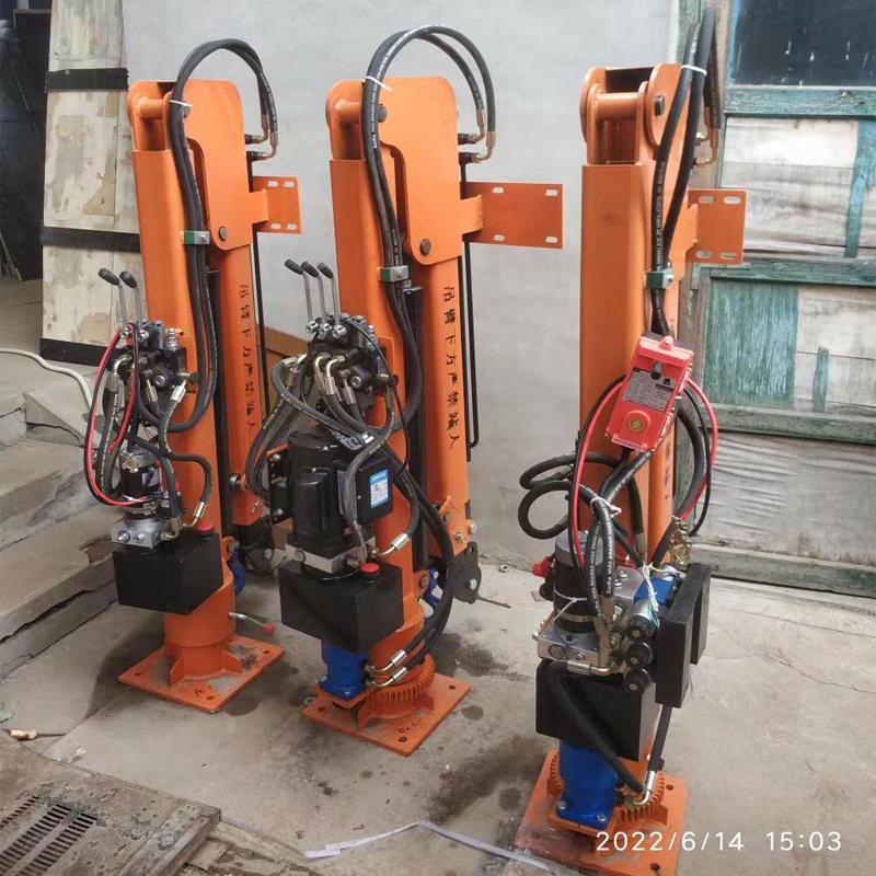 凉城县重汽蓝牌随车吊 3.2吨 国六动力强 液压驱动 农用自卸起重机